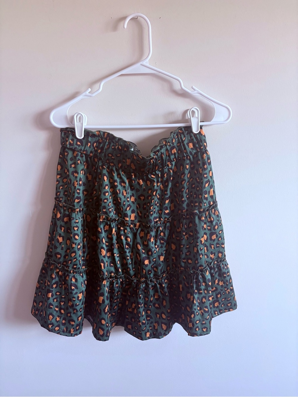 Green Leopard Print Tiered Mini Skirt